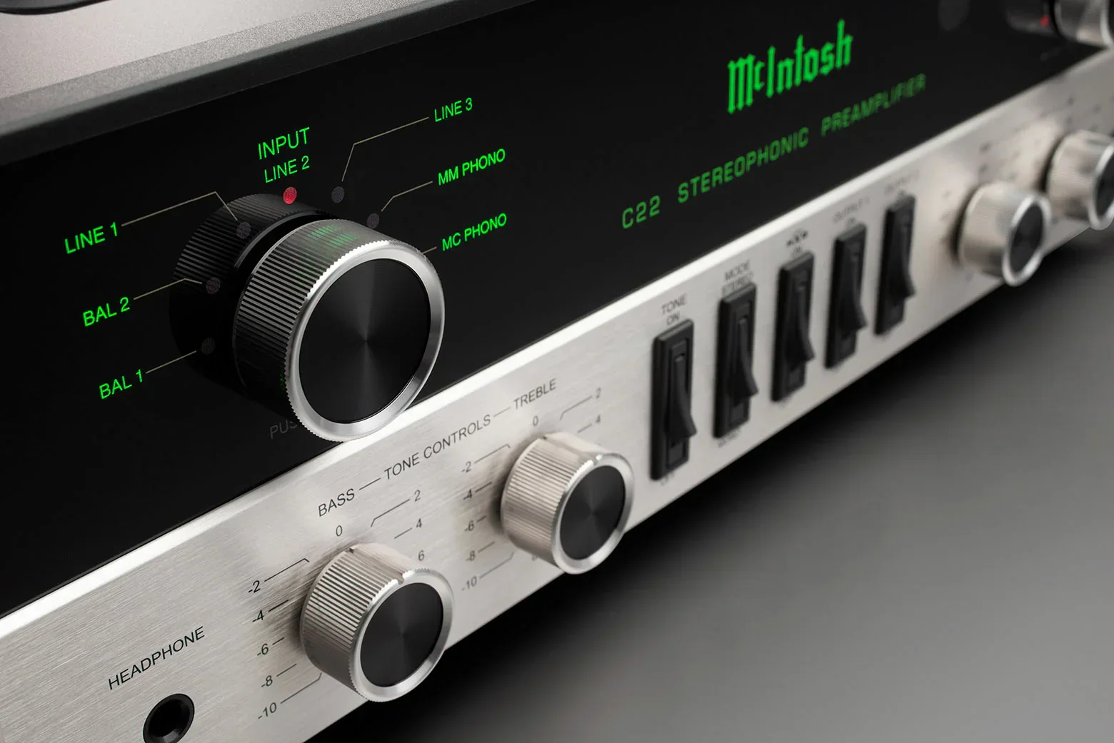 McIntosh - C22 2-Channel Vacuum Tube Preamplifier Mk V - Image 9